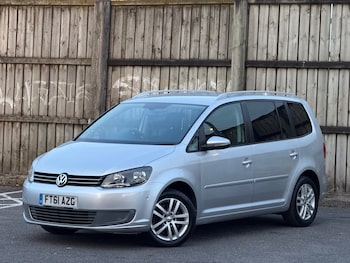 Used Volkswagen Touran 2011 for sale - 79121302: Photo