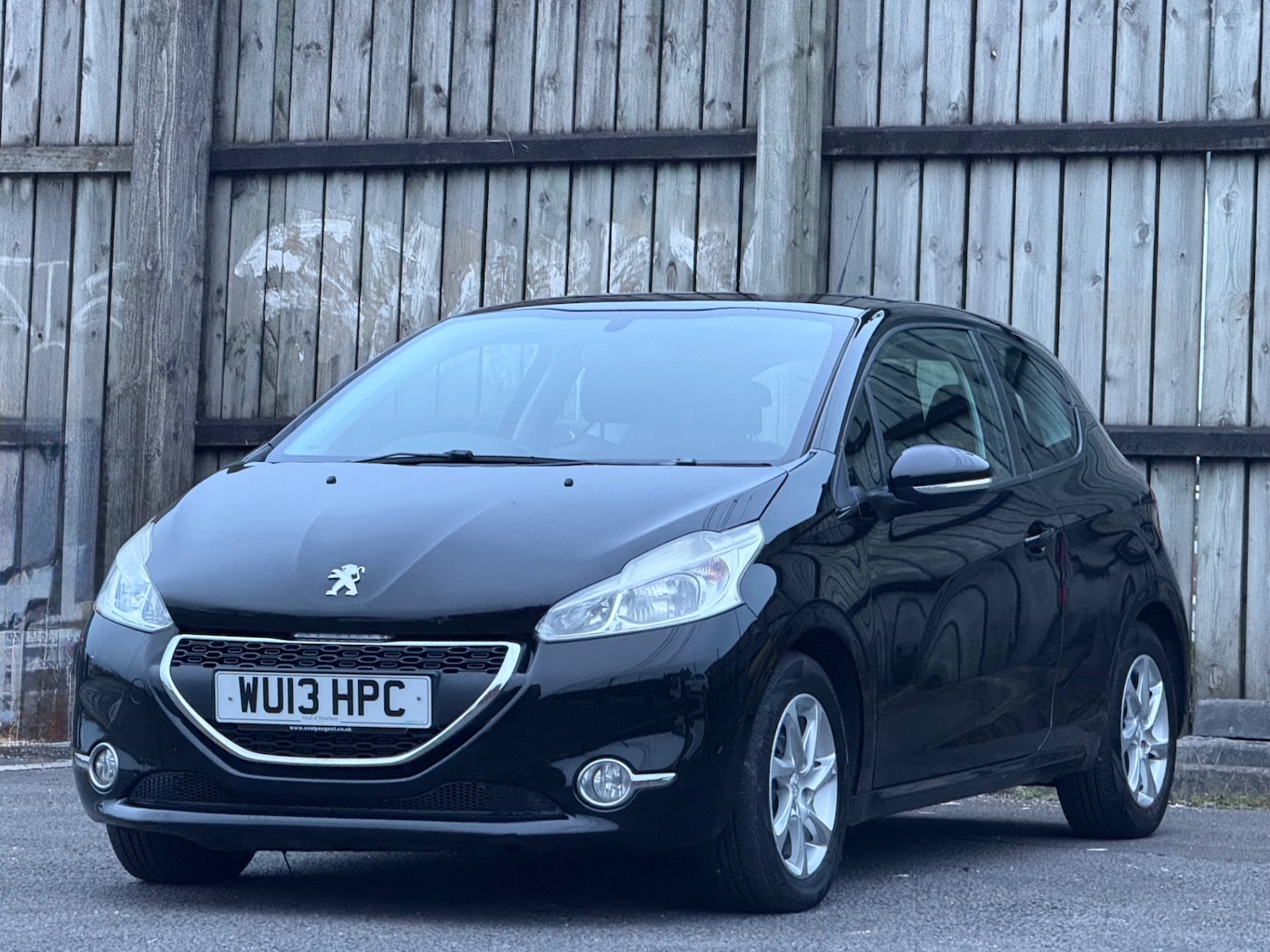 Used Peugeot 208 2013 for sale - 77991841: Photo 10