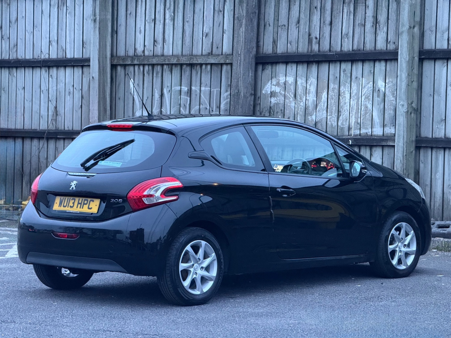 Used Peugeot 208 2013 for sale - 77991841: Photo 14