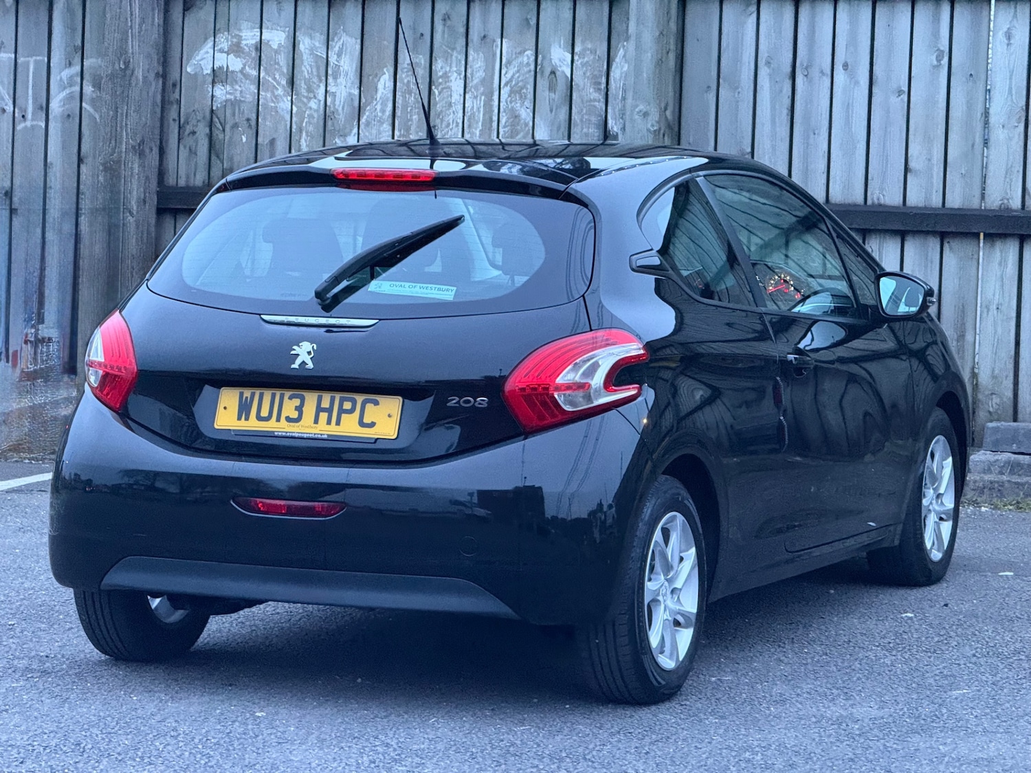 Used Peugeot 208 2013 for sale - 77991841: Photo 15