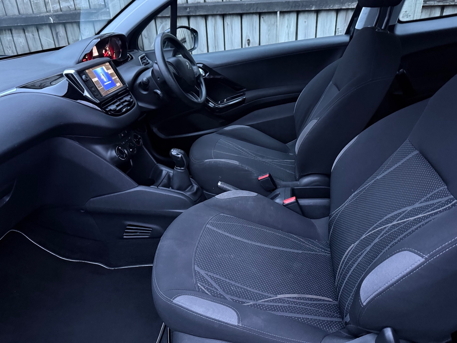 Used Peugeot 208 2013 for sale - 77991841: Photo 28