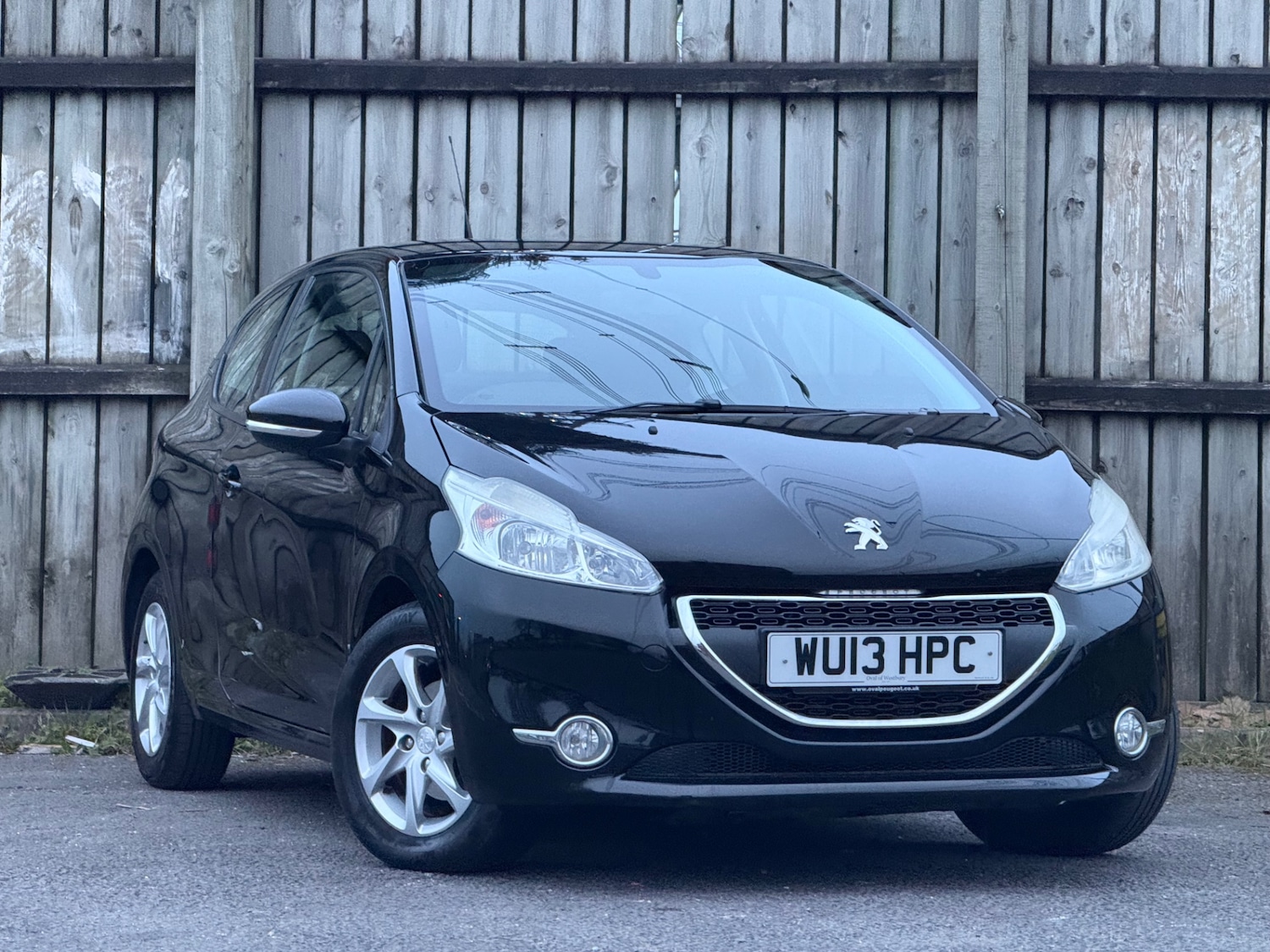 Used Peugeot 208 2013 for sale - 77991841: Photo 9