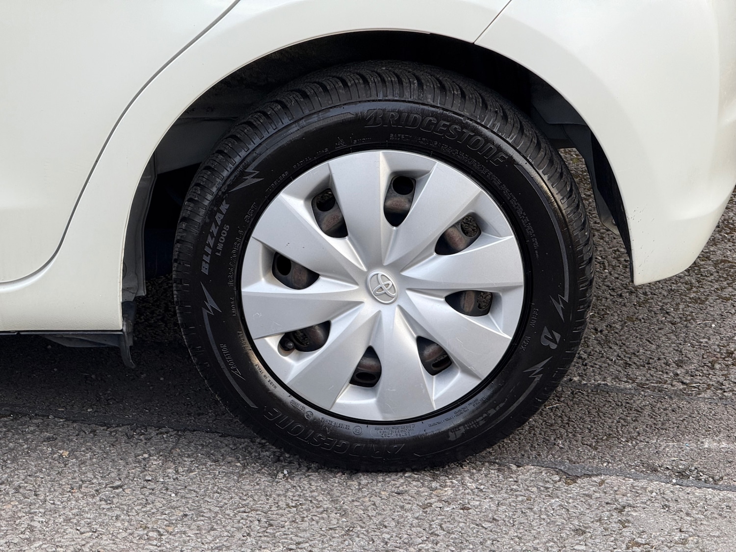 Used Toyota Yaris 2025 for sale - 77749413: Photo 38