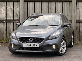 Used Volvo V40 2014 for sale - 78470402: Photo