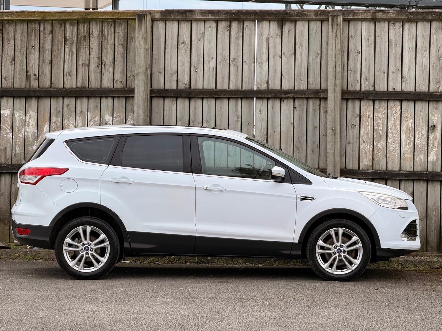 Used Ford Kuga 2013 for sale - 78078826: Photo 2
