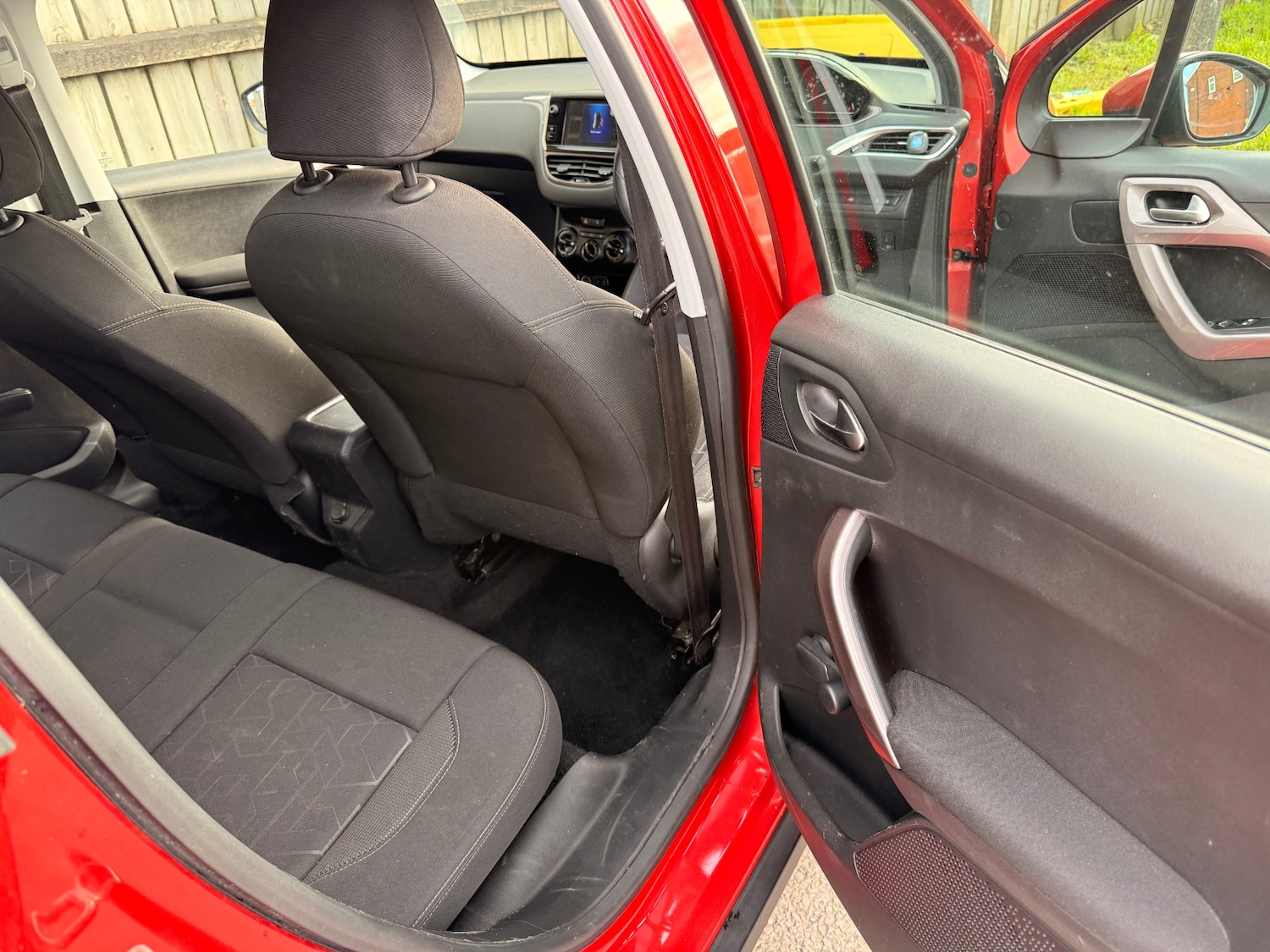 Used Peugeot 2008 2014 for sale - 78184428: Photo 25