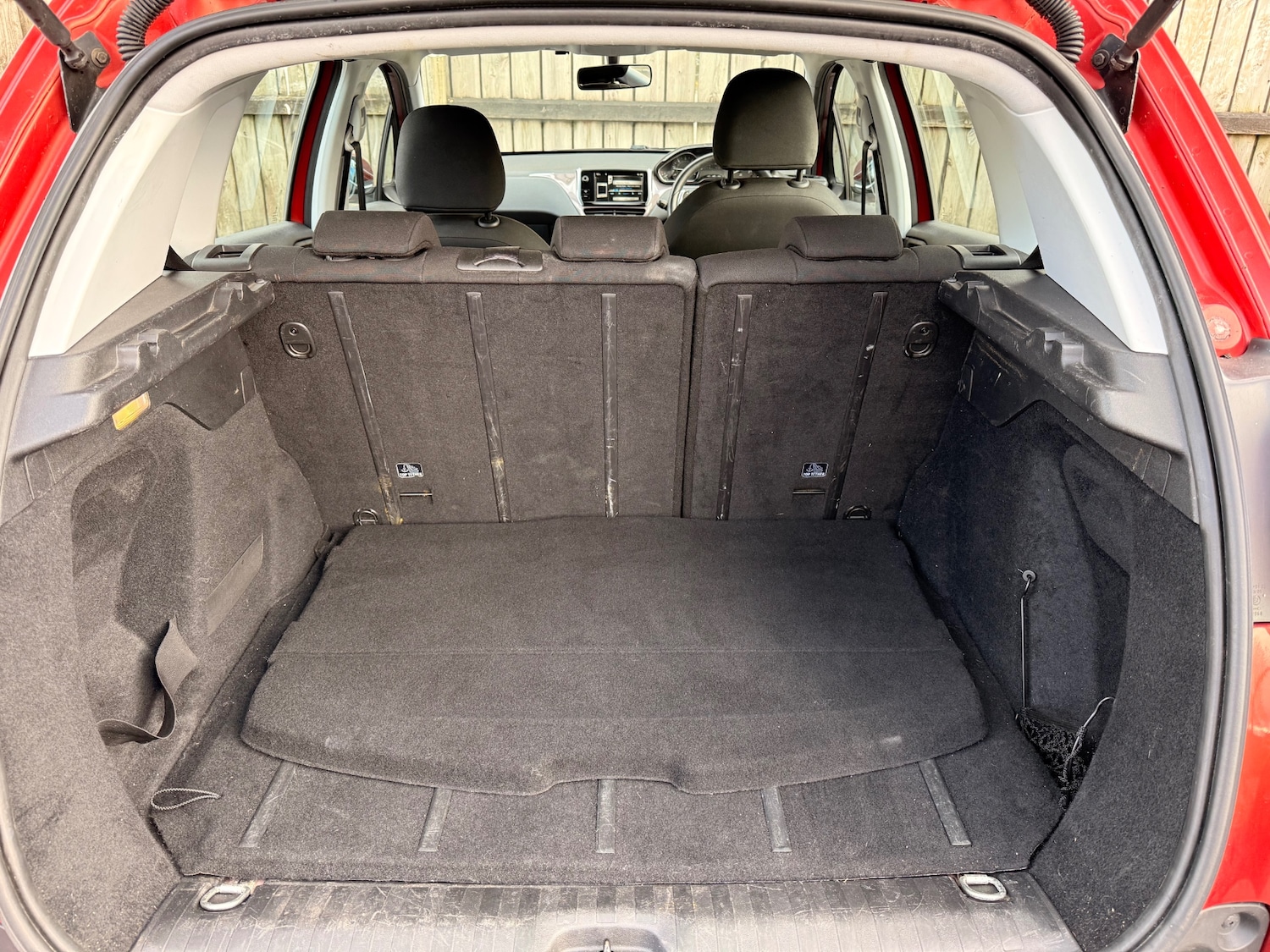 Used Peugeot 2008 2014 for sale - 78184428: Photo 32