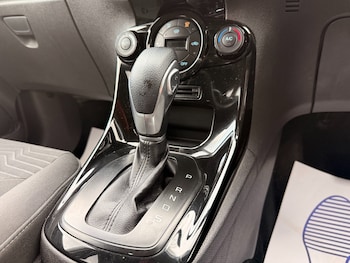 Used Ford Fiesta 2014 for sale - 79032887: Photo