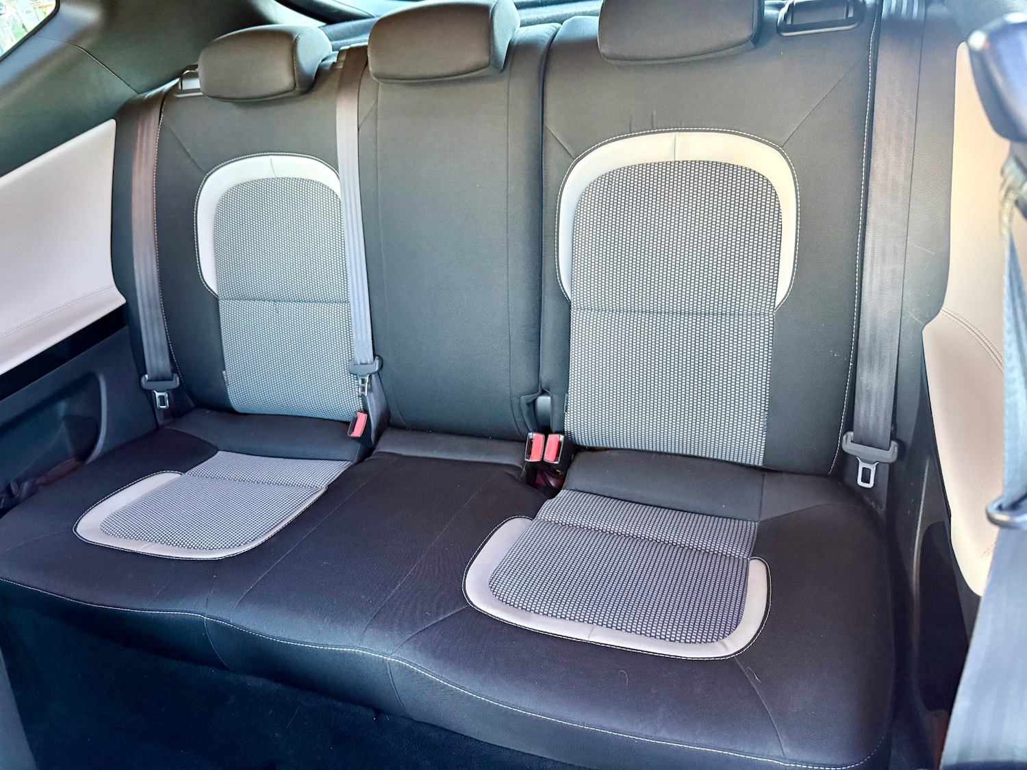 Used Kia Pro Ceed 2015 for sale - 77939277: Photo 22