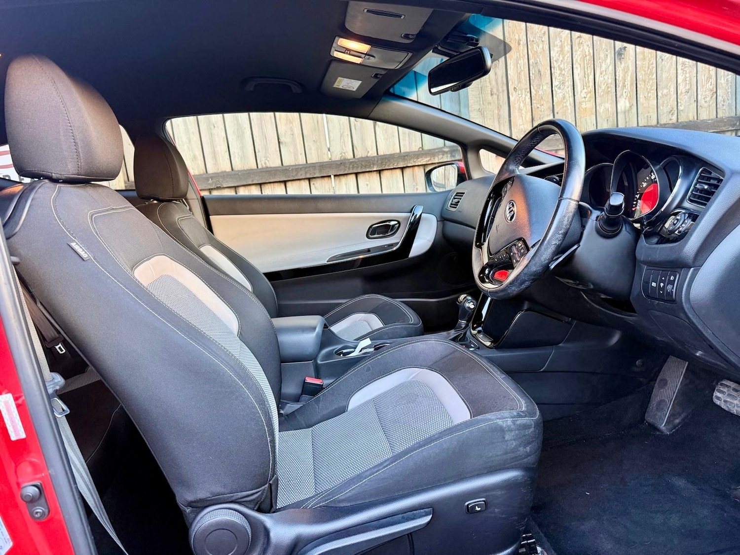 Used Kia Pro Ceed 2015 for sale - 77939277: Photo 25