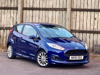 Used Ford Fiesta 2015 for sale - 79201340: Photo