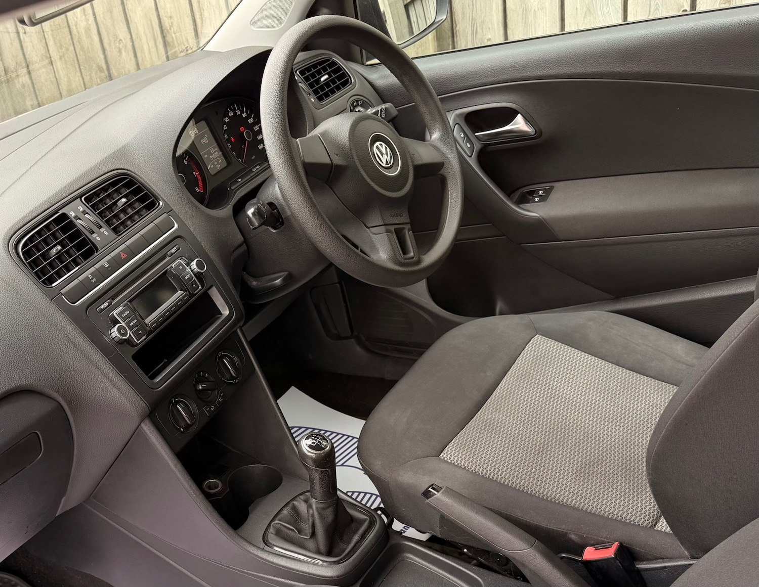 Used Volkswagen Polo 2011 for sale - 78180010: Photo 16