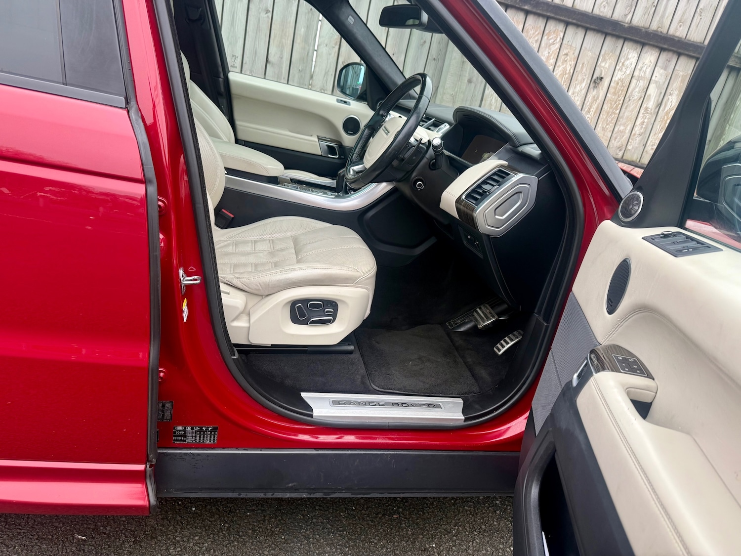 Used Land Rover Range Rover Sport 2015 for sale - 77798644: Photo 23