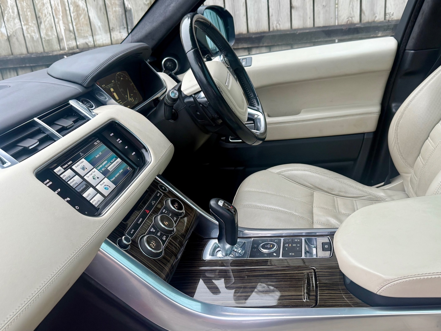 Used Land Rover Range Rover Sport 2015 for sale - 77798644: Photo 32