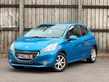 Used Peugeot 208 2012 for sale - 79830420: Photo
