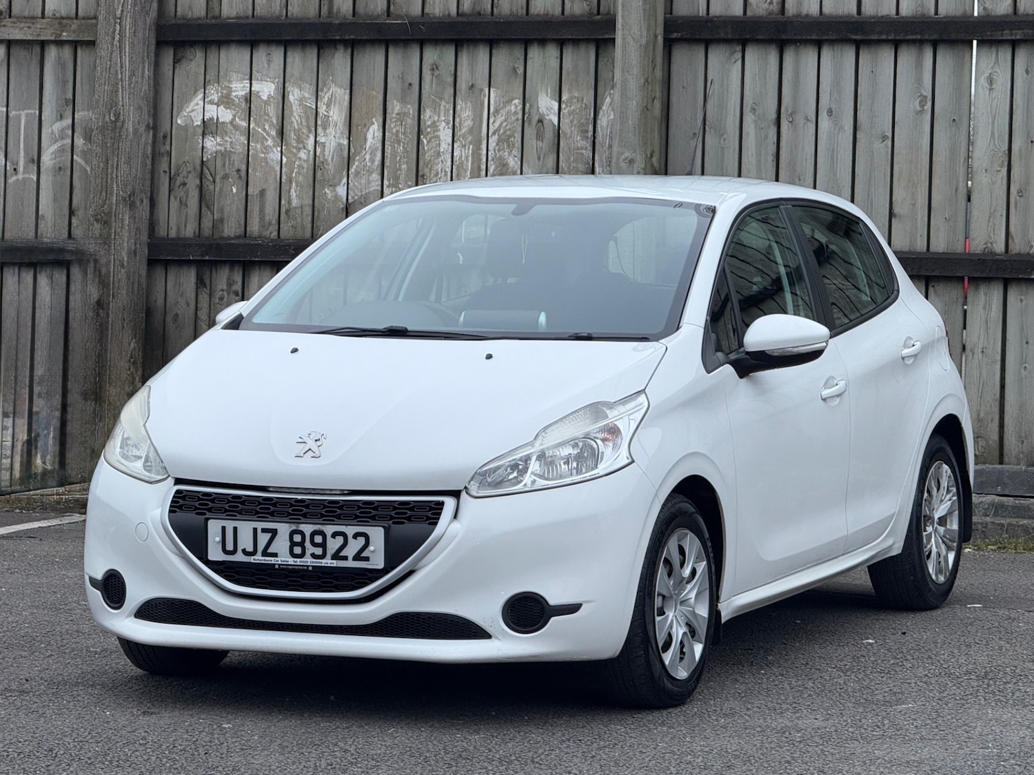 Used Peugeot 208 2013 for sale - 77991889: Photo 11