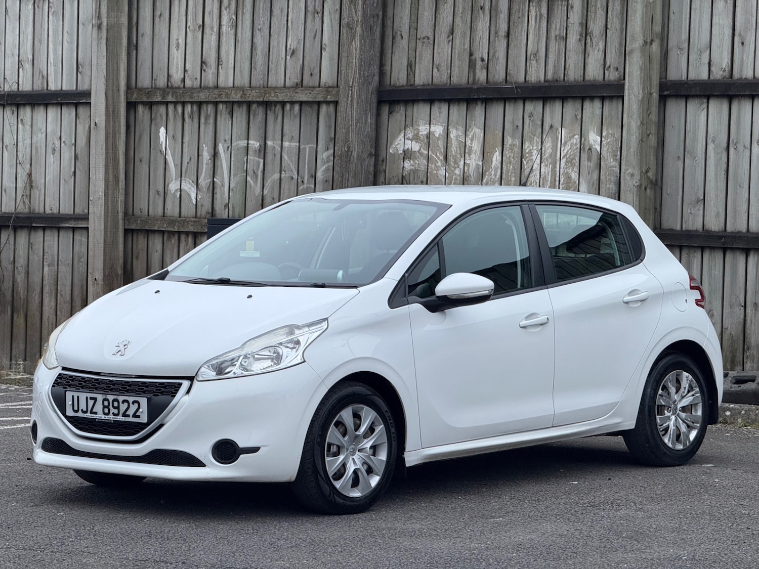 Used Peugeot 208 2013 for sale - 77991889: Photo 13
