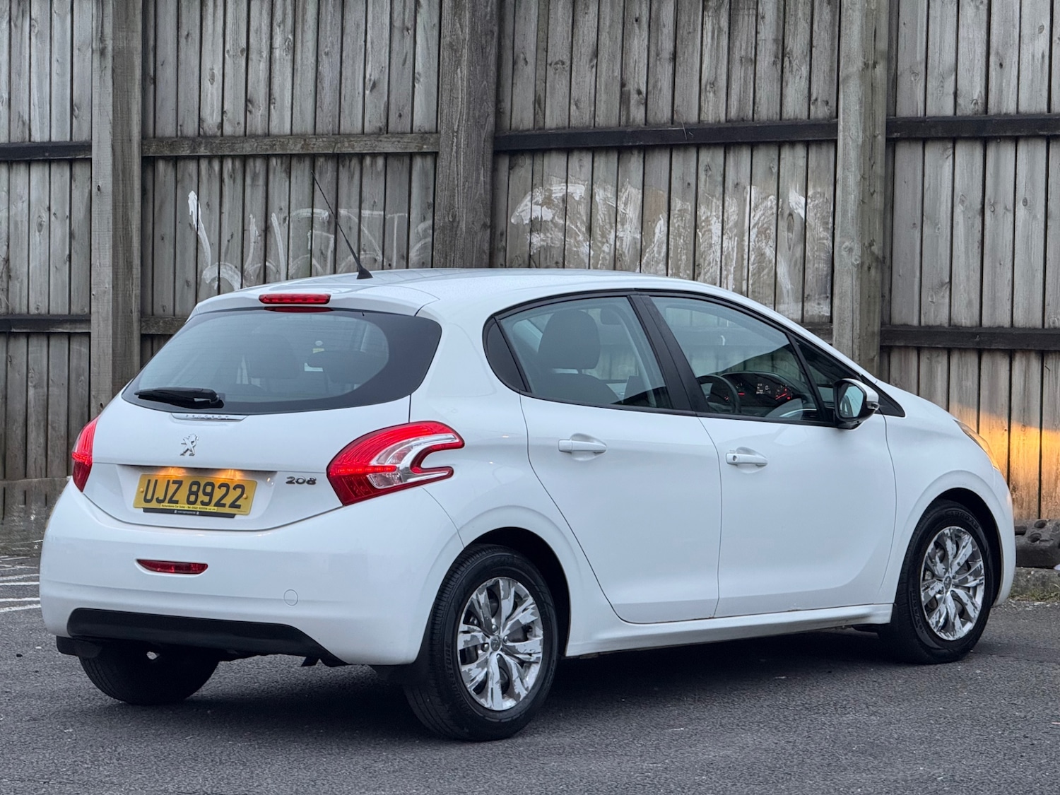Used Peugeot 208 2013 for sale - 77991889: Photo 14