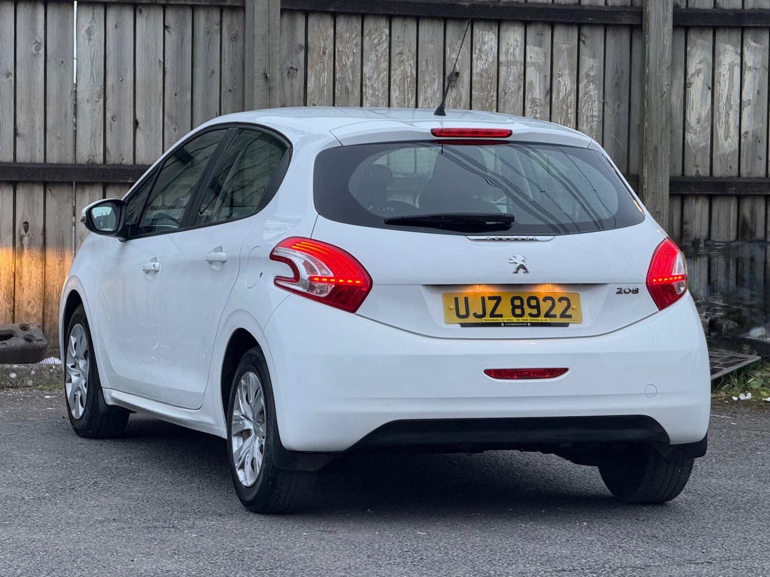 Used Peugeot 208 2013 for sale - 77991889: Photo 18