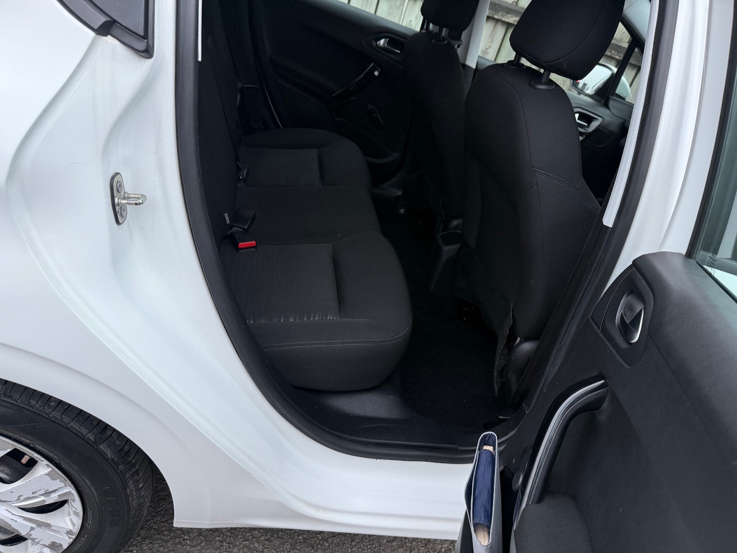 Used Peugeot 208 2013 for sale - 77991889: Photo 25