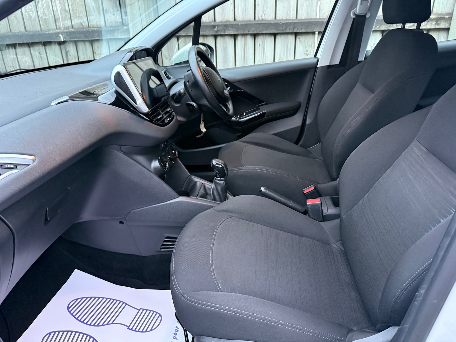 Used Peugeot 208 2013 for sale - 77991889: Photo 28