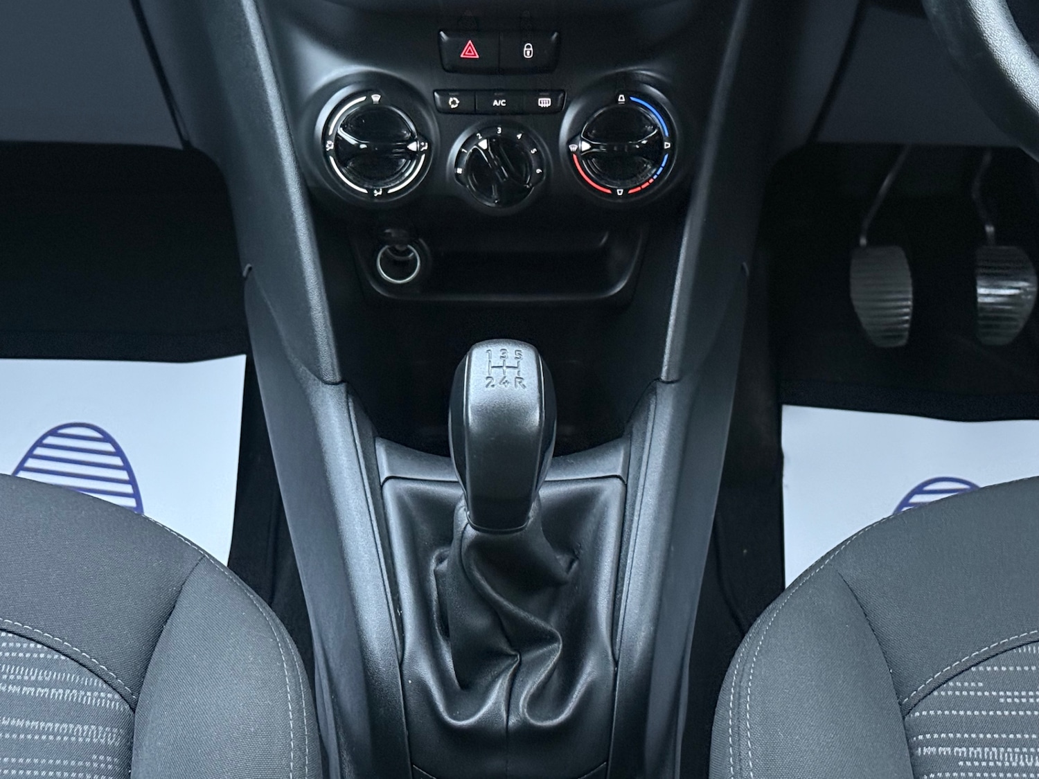 Used Peugeot 208 2013 for sale - 77991889: Photo 33