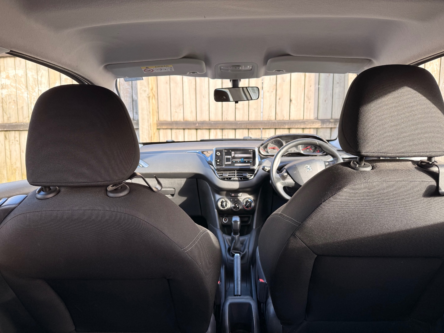 Used Peugeot 208 2014 for sale - 78125471: Photo 26