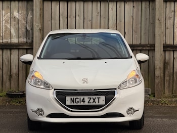 Used Peugeot 208 2014 for sale - 78125471: Photo