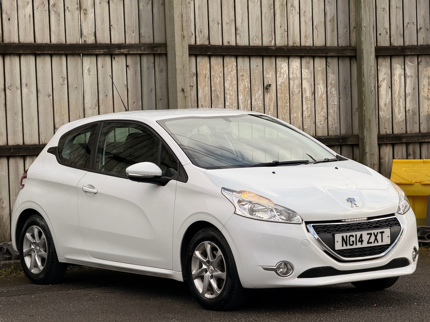 Used Peugeot 208 2014 for sale - 78125471: Photo 8