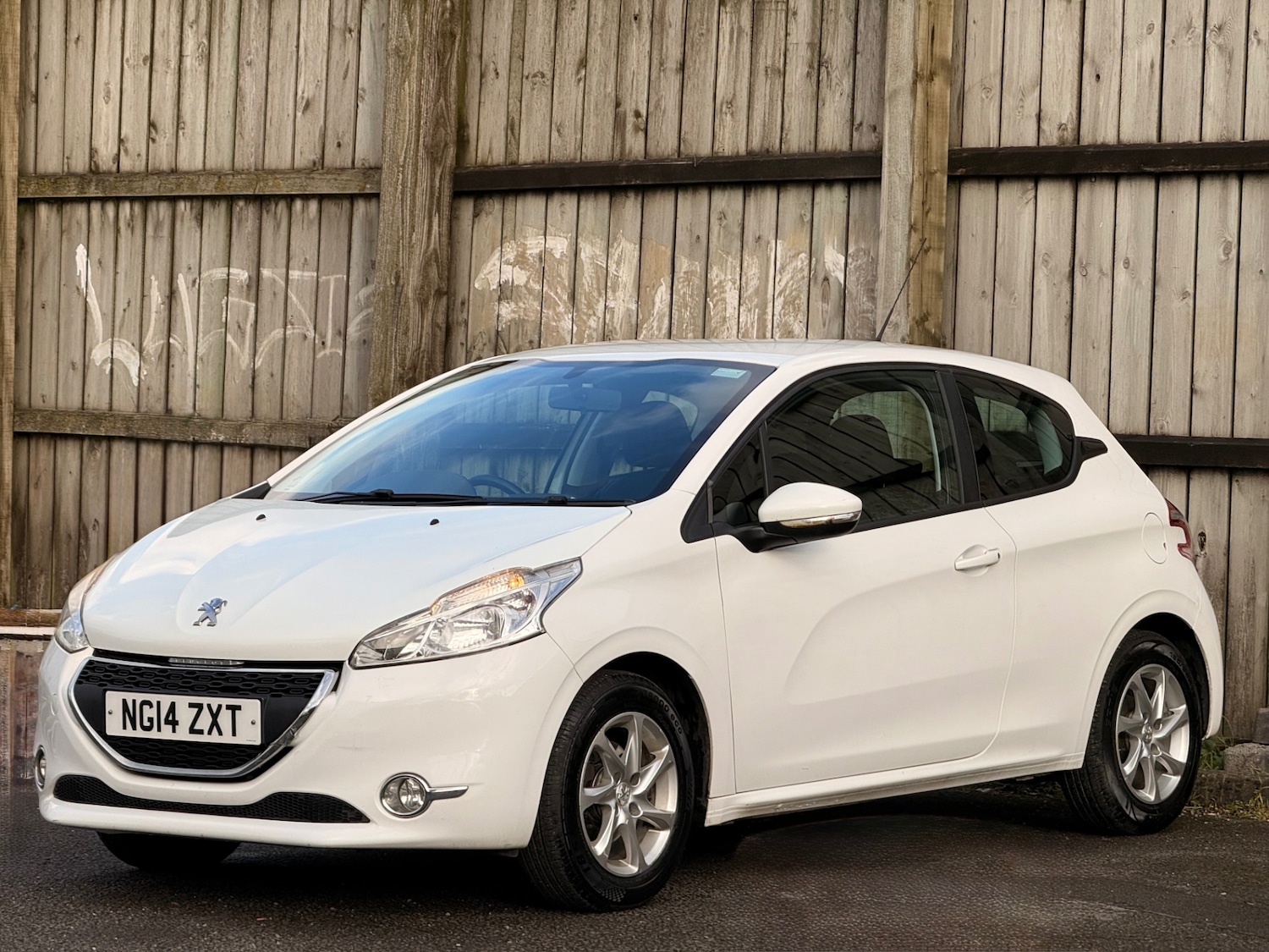 Used Peugeot 208 2014 for sale - 78125471: Photo 9