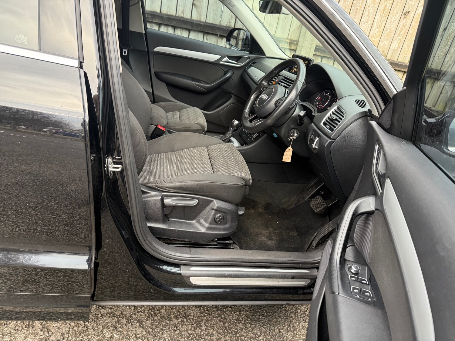 Used Audi Q3 2015 for sale - 77746289: Photo 25