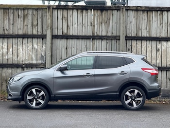 Used Nissan Qashqai 2017 for sale - 78627846: Photo