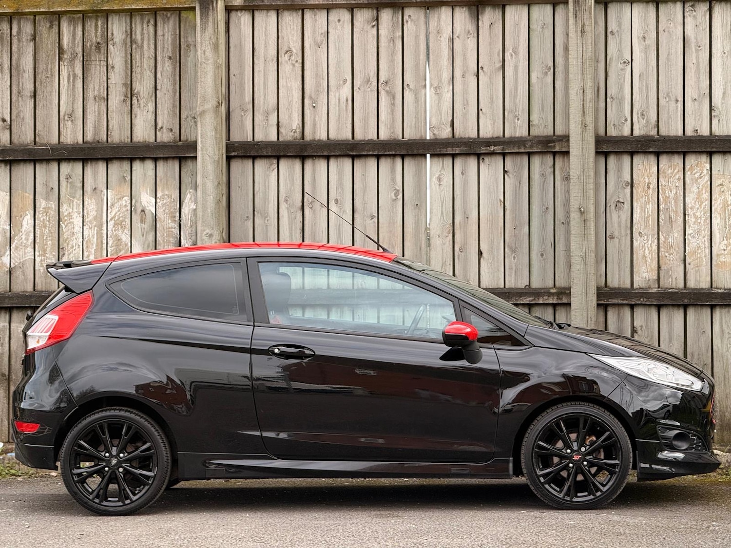 Used Ford Fiesta 2017 for sale - 78028101: Photo 18