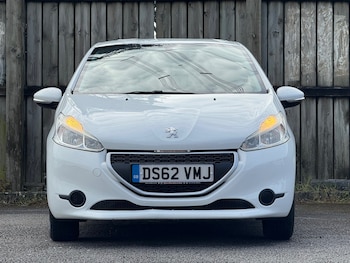 Used Peugeot 208 2013 for sale - 78473777: Photo