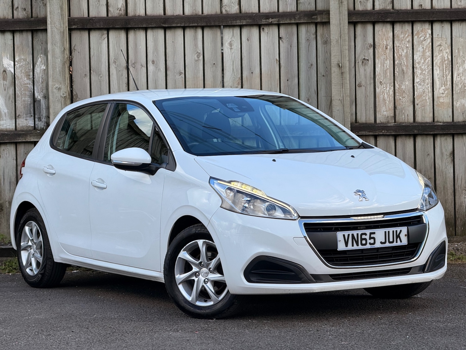 Used Peugeot 208 2015 for sale - 78184159: Photo 1