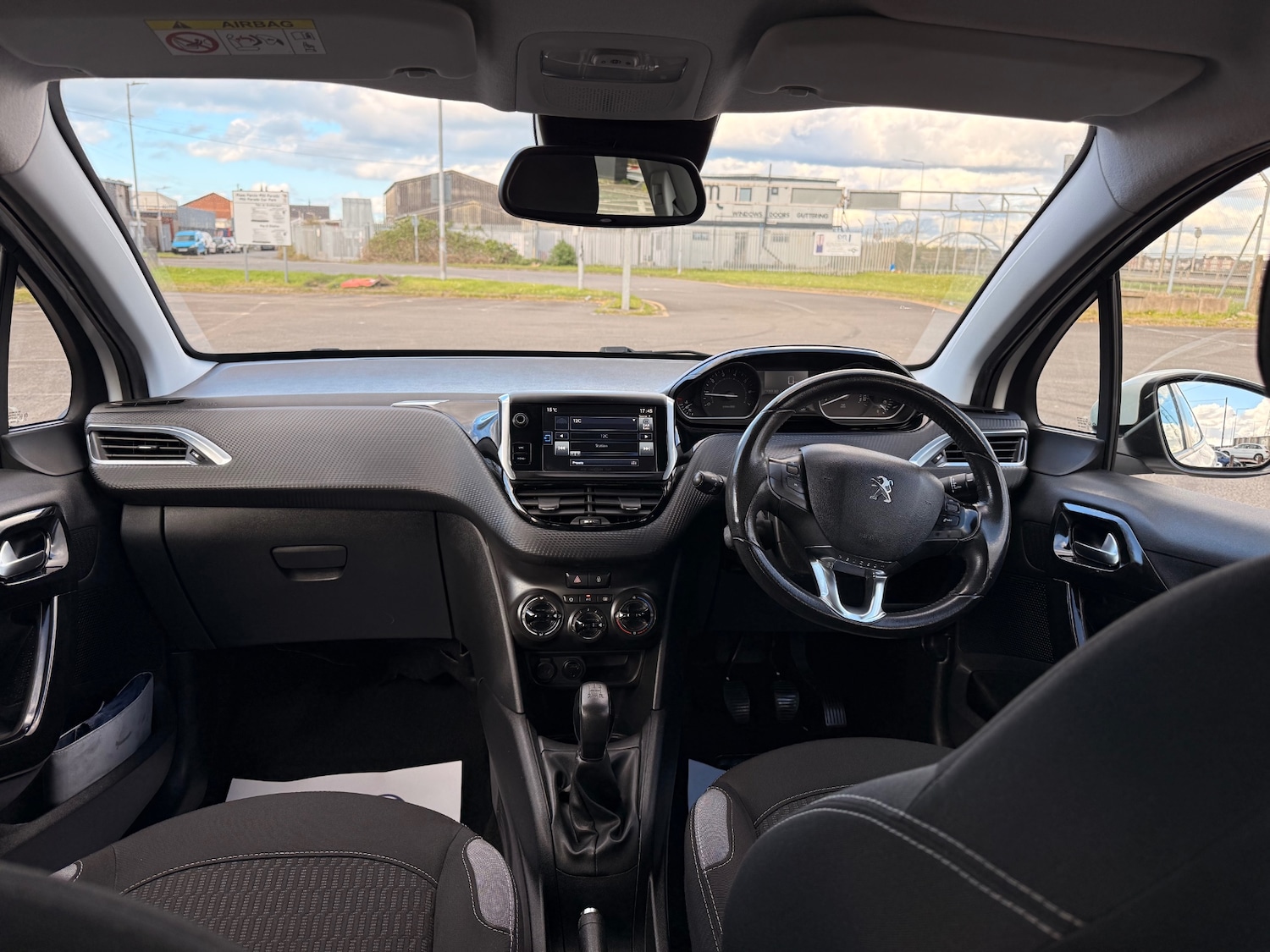 Used Peugeot 208 2015 for sale - 78184159: Photo 11