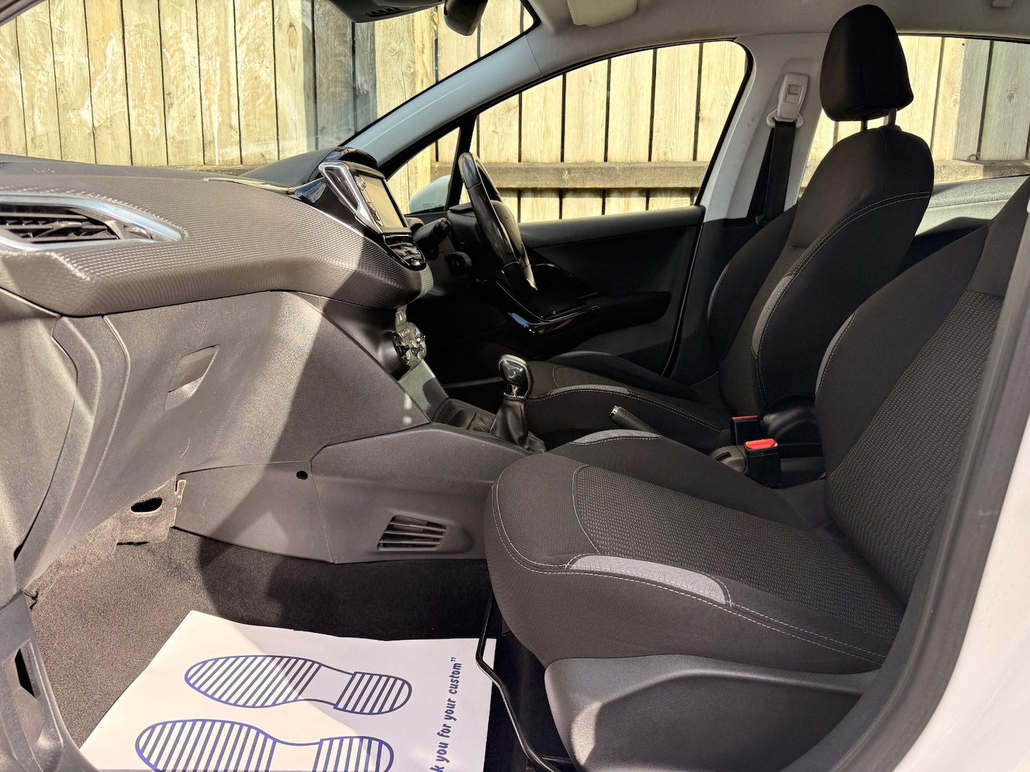 Used Peugeot 208 2015 for sale - 78184159: Photo 26