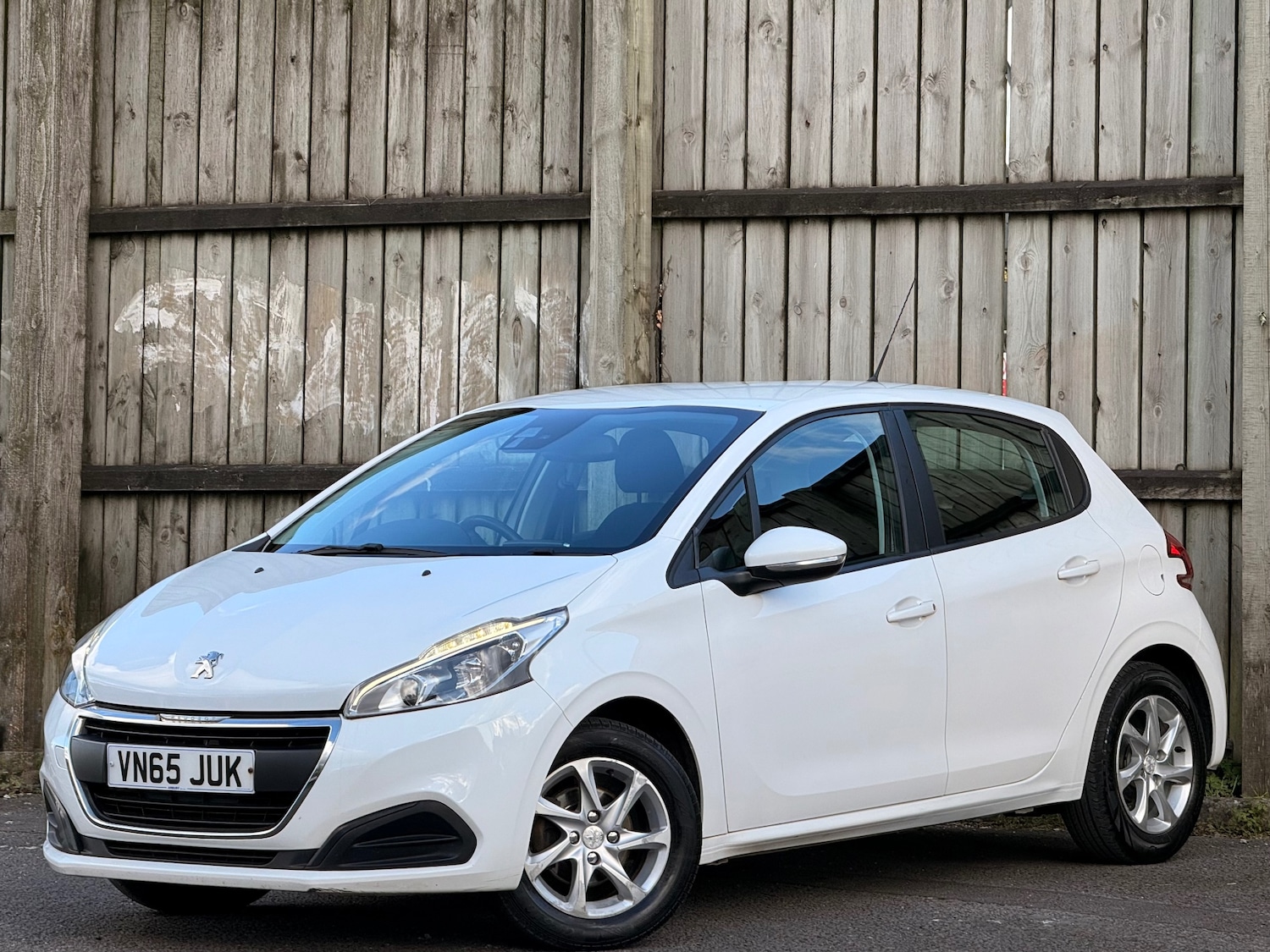 Used Peugeot 208 2015 for sale - 78184159: Photo 6