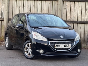 Used Peugeot 208 2014 for sale - 79025347: Photo