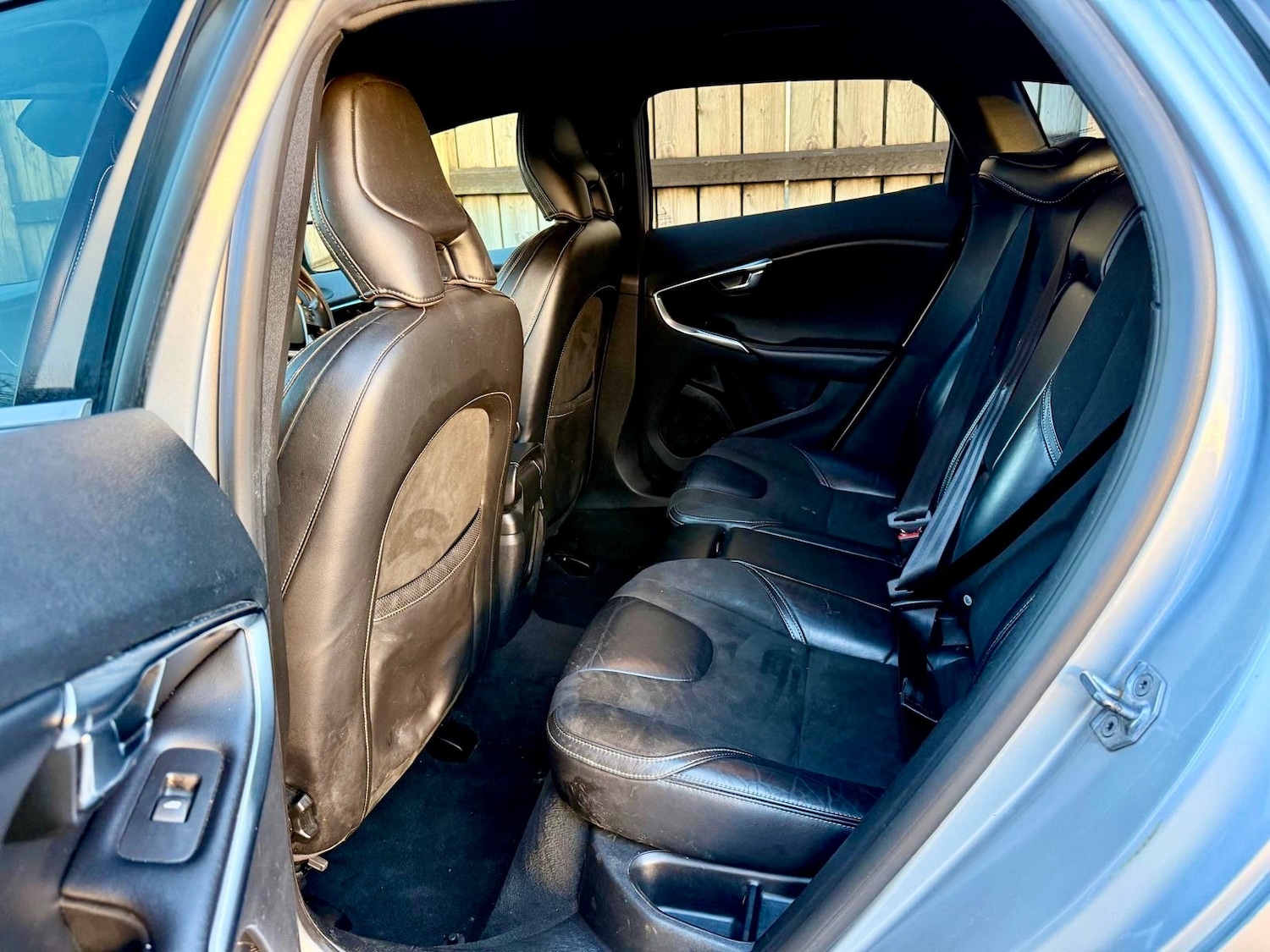 Used Volvo V40 2016 for sale - 77939288: Photo 11