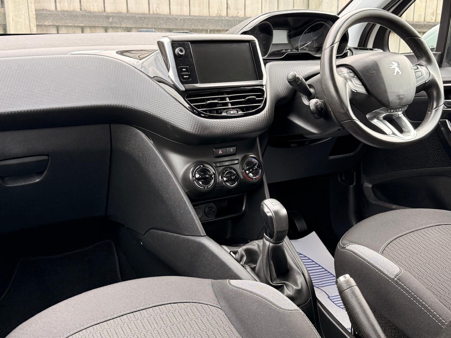 Used Peugeot 208 2016 for sale - 77760646: Photo 21