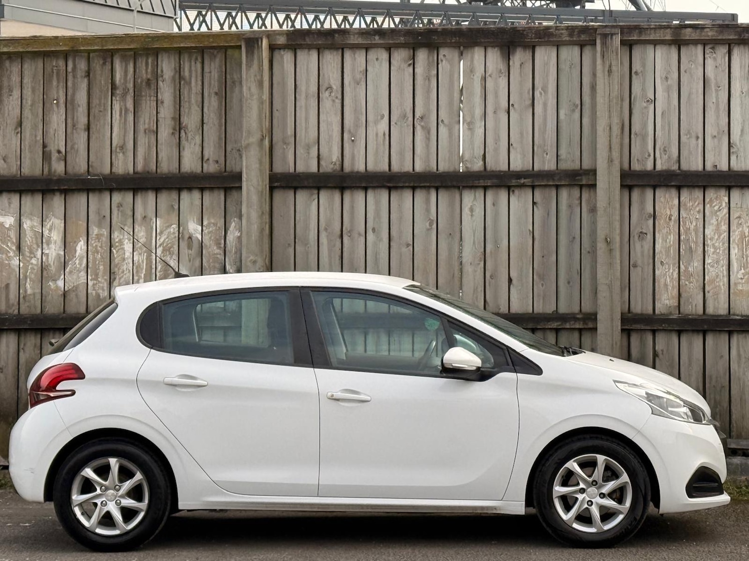 Used Peugeot 208 2016 for sale - 77760646: Photo 22