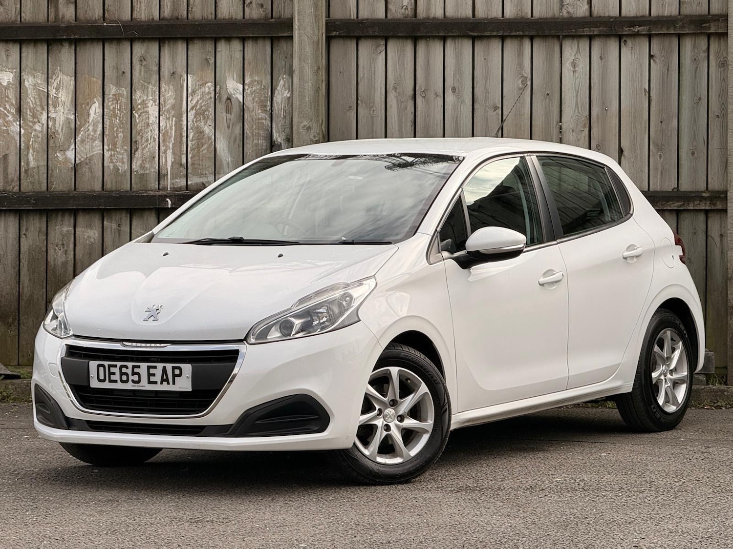 Used Peugeot 208 2016 for sale - 77760646: Photo 3