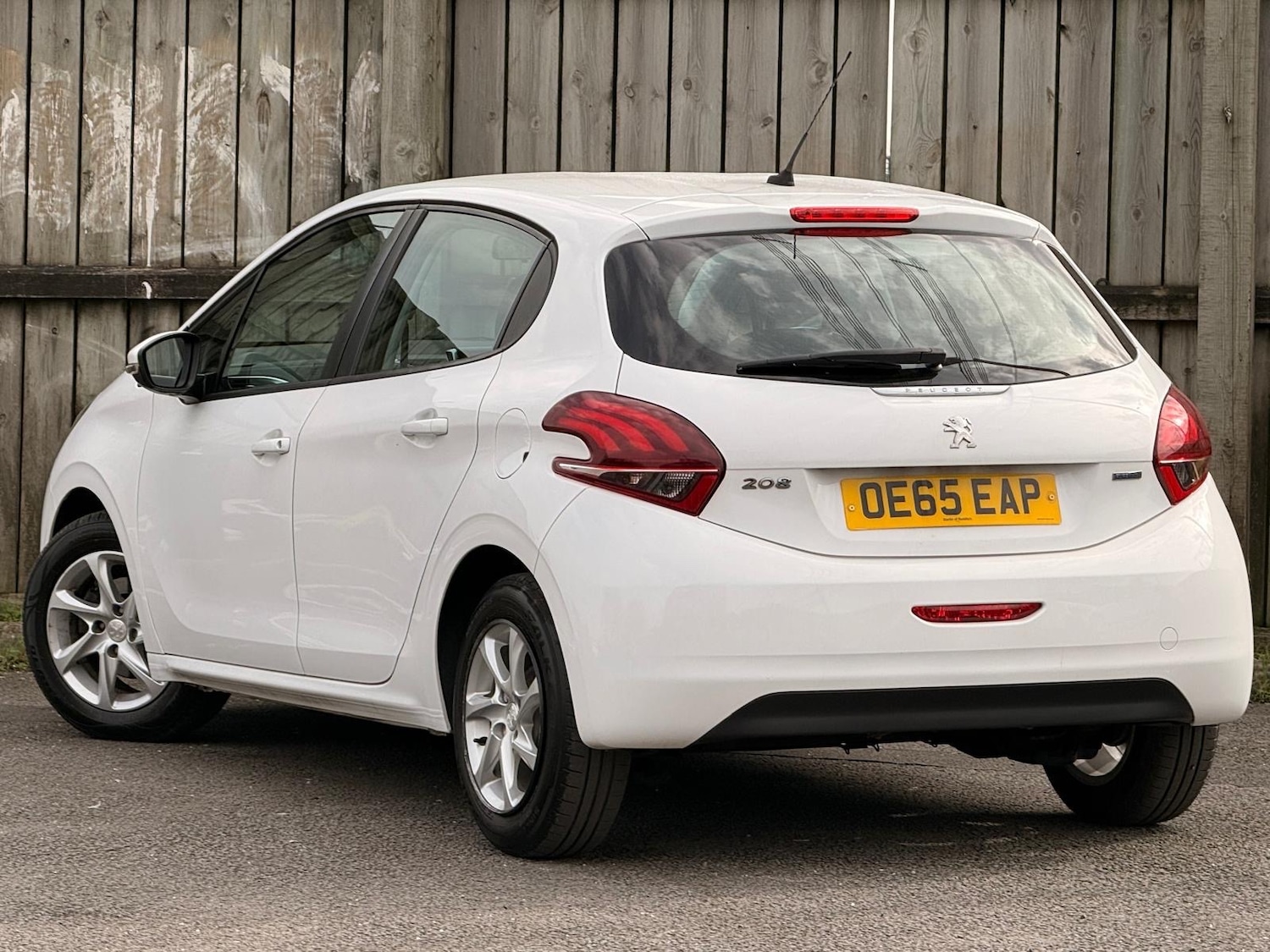 Used Peugeot 208 2016 for sale - 77760646: Photo 6