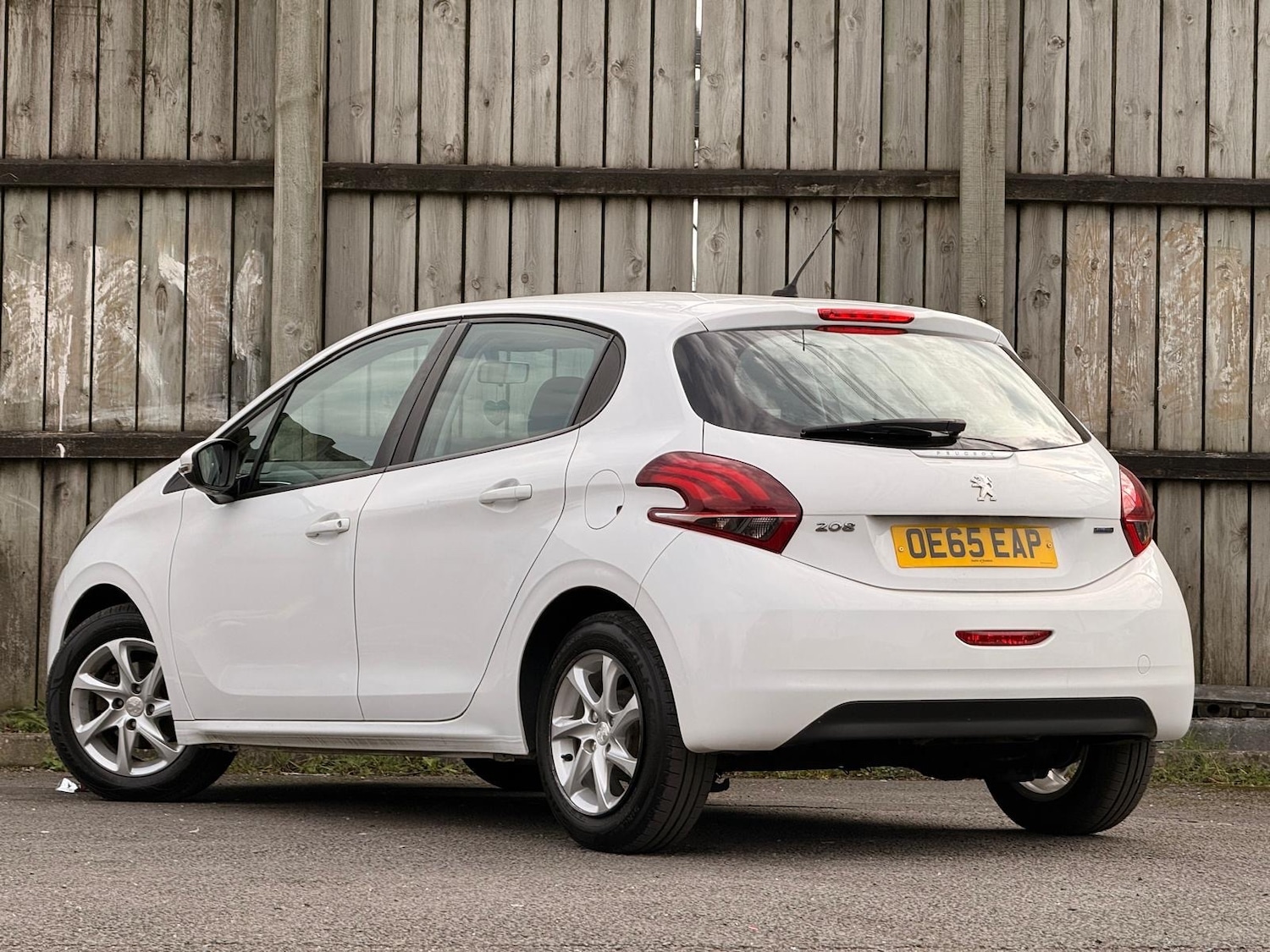 Used Peugeot 208 2016 for sale - 77760646: Photo 9