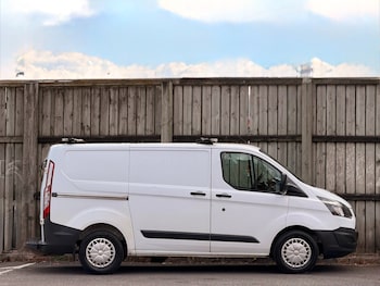 Used Ford Tourneo Custom 2015 for sale - 79588922: Photo