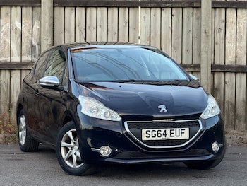 Used Peugeot 208 2014 for sale - 79025342: Photo