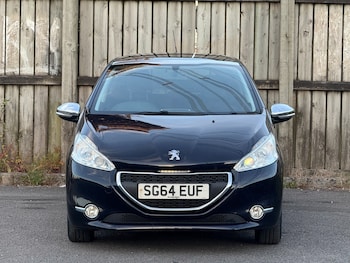 Used Peugeot 208 2014 for sale - 79025342: Photo