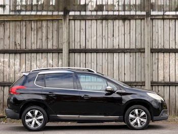Used Peugeot 2008 2014 for sale - 78410325: Photo