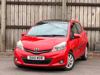 Used Toyota Yaris 2011 for sale - 79630149: Photo